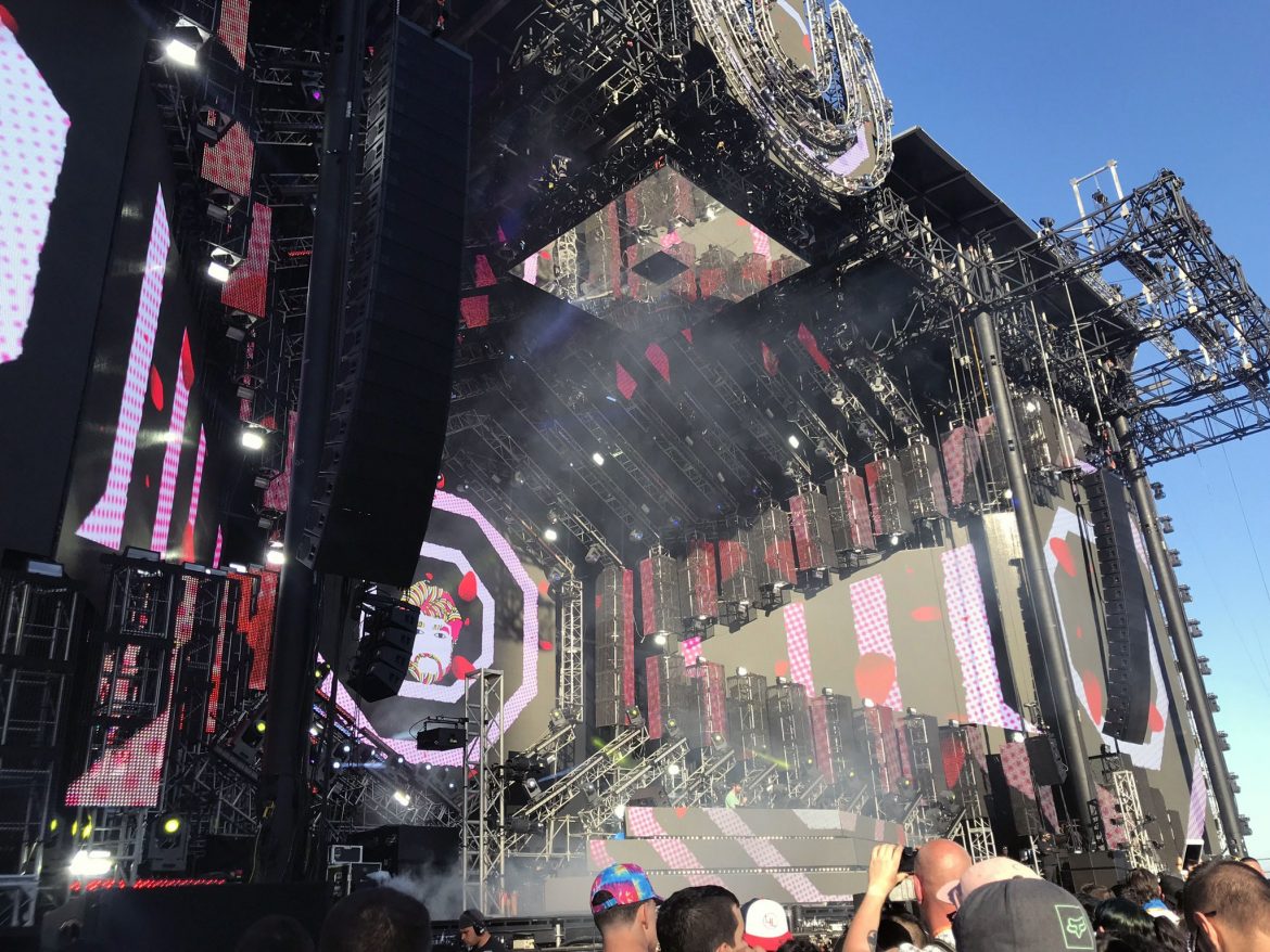 Ultra Music Festival’s Average 20th Anniversary – Backpacks And Beat Drops